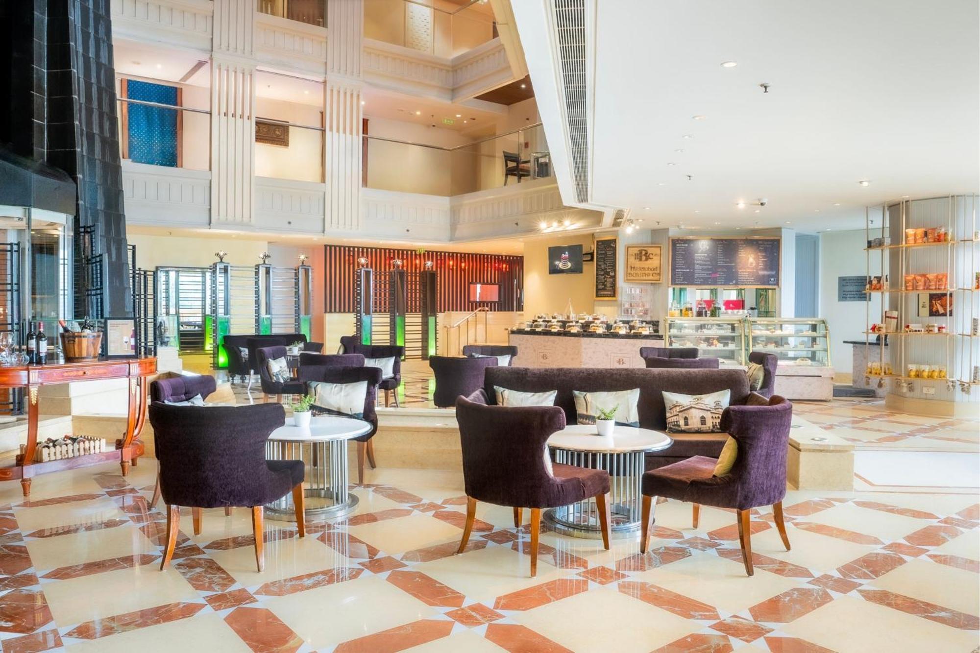 Hyderabad Marriott Hotel & Convention Centre Экстерьер фото