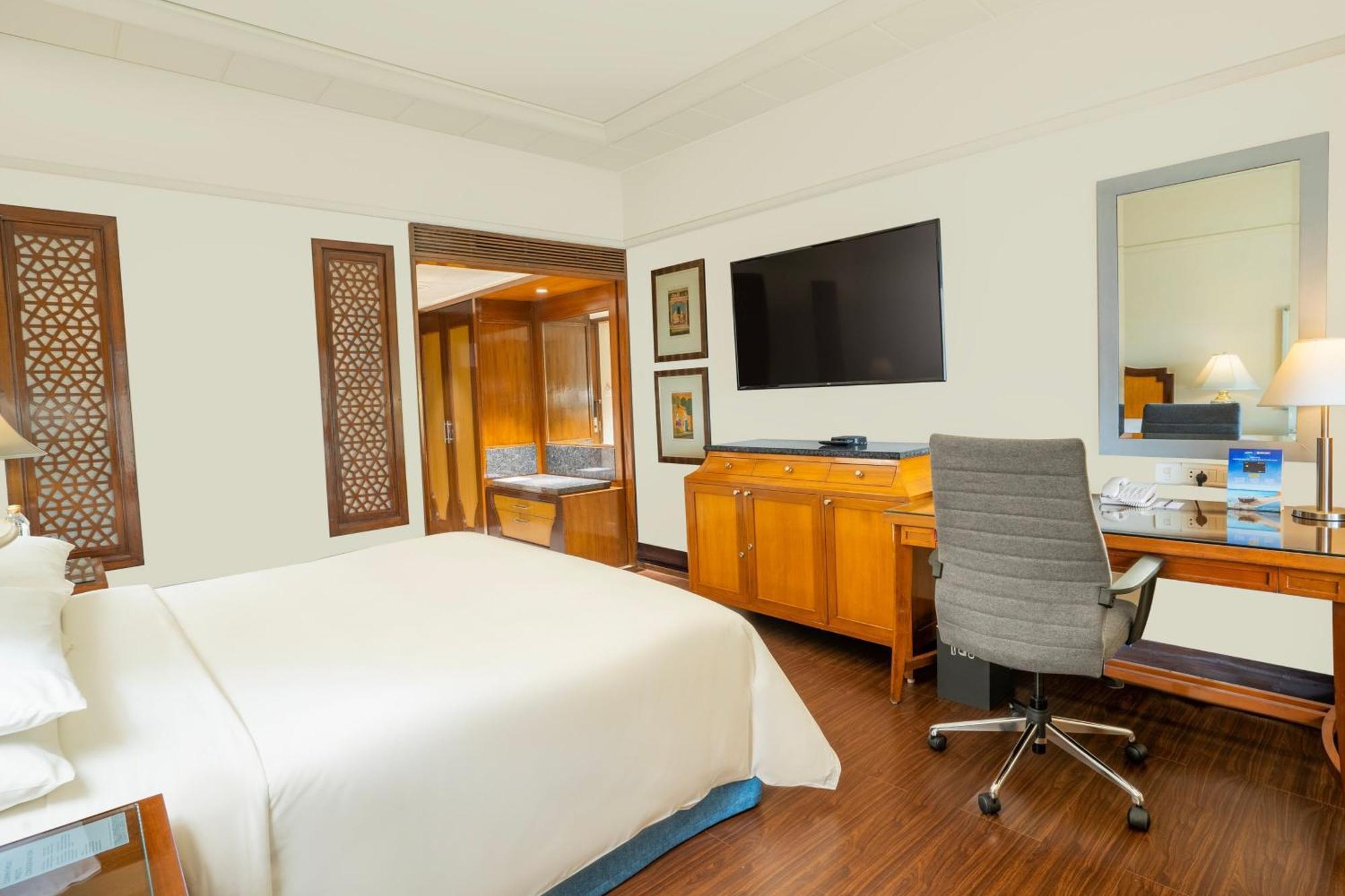 Hyderabad Marriott Hotel & Convention Centre Экстерьер фото